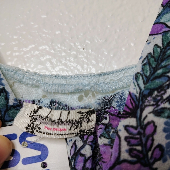 Free People Women's Purple and Blue Floral Croptop Babydoll Camisole Sz L NWOT - Picture 3 of 12